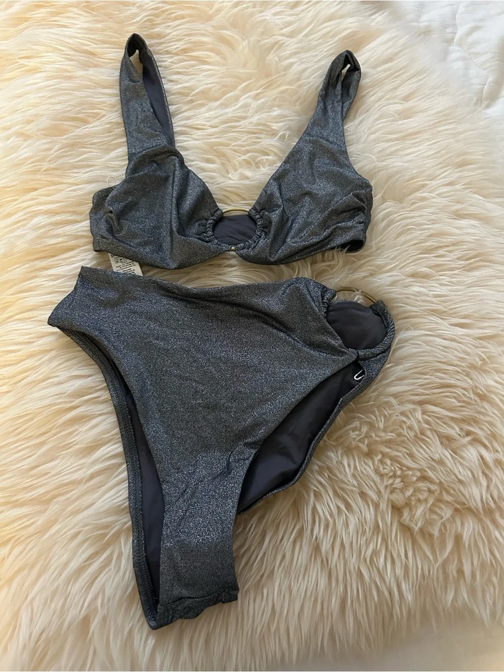 It’s a SET! Vitamin A bikini Skylar Bikini Top + Lolita high rise bottom small